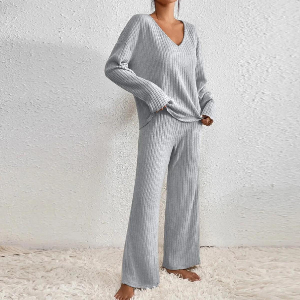 Women's Two-Piece Loungewear Set with Soft Texture and Comfort