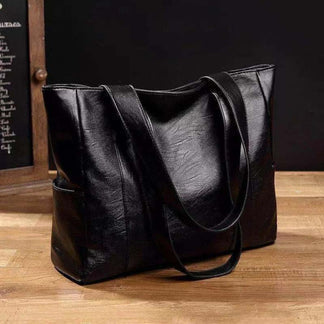 Women's Vintage Shoulder Bag – Classic and Stylish